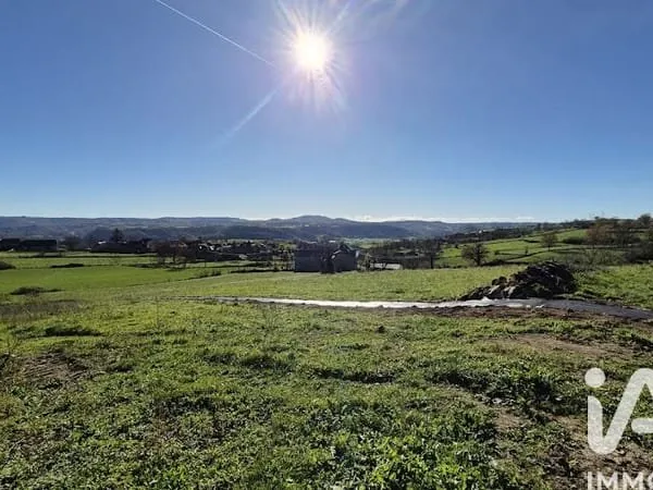 Terrain 955 m²