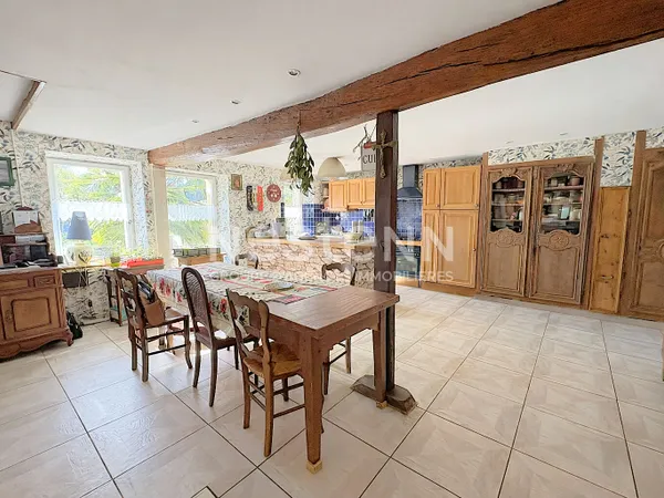LONGERE 150M² VEUIL AVEC TERRAIN ET DÉPENDANCES DANS UN HAMEAU AU CALME (INDRE 36)