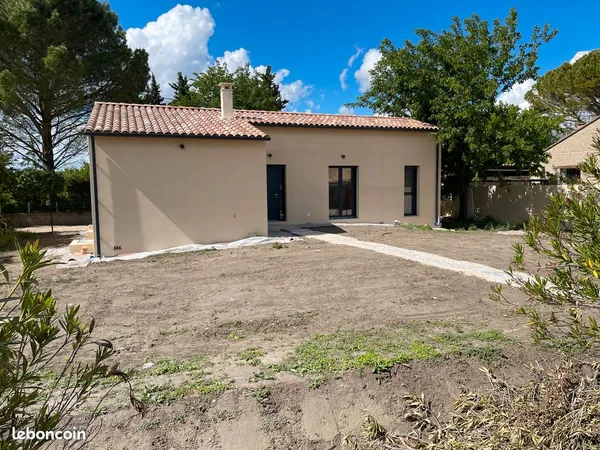 Destin : Villa neuve à L'Isle-sur-la-Sorgue, Provence, à vendre par son propriétaire