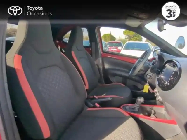 Toyota Aygo X 1.0 vvt-i 72ch design s-cvt my23 — photo 6