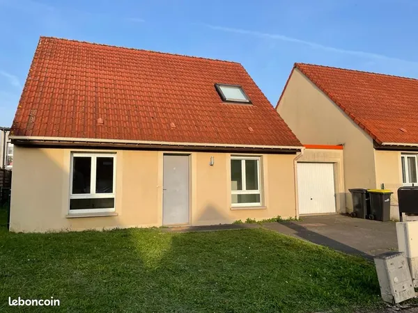 MAISON 100 m2 AUGNY ( 10 minutes METZ)