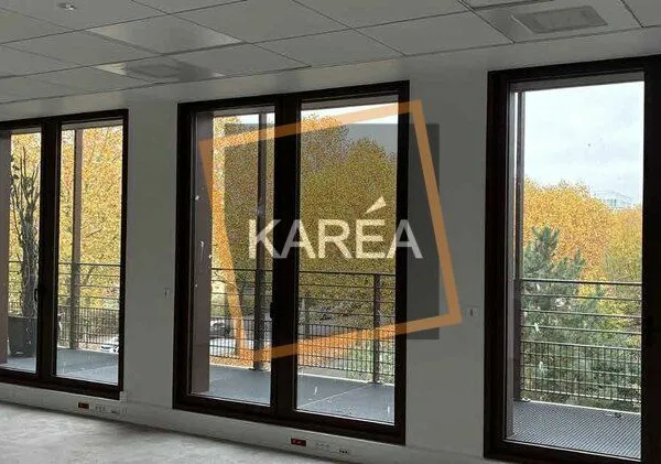 Bureaux 151 m² MONTEVRAIN