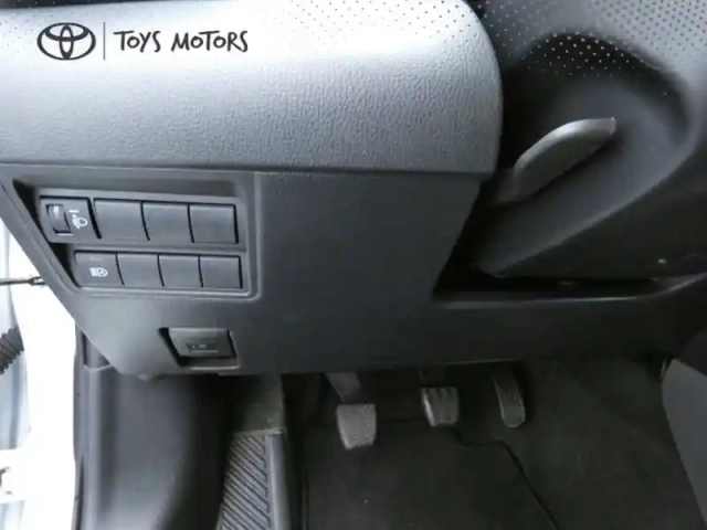 Toyota Yaris 120 vvt-i design — photo 20