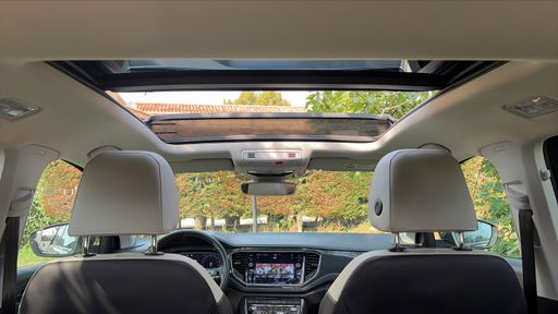 Volkswagen T-Roc 1.5 TSI 150 - Carat Exclusive – 2019 – 130212 km – Essence – Boîte Manuelle — photo 28