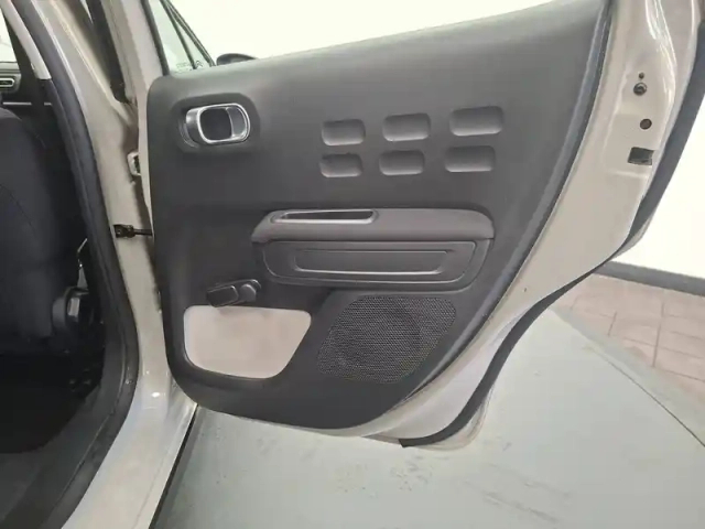Citroën C3 puretech 110 s&amp;s bvm6 — photo 19
