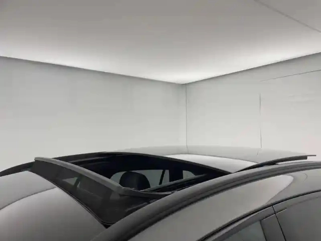 Mercedes Gla 250 e hybrid eq 8g-dct — photo 32