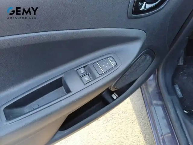 Renault Zoé zoe r110 - my22 — photo 14