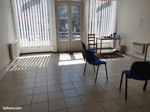 Commerce 88 m²