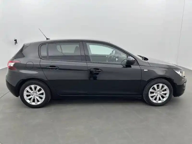Peugeot 308 1.2 puretech 110ch s&amp;s bvm5 — photo 4