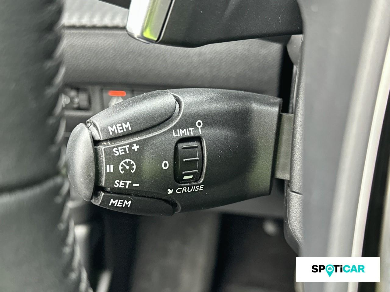 Peugeot 2008 1.2 puretech 130ch s&s allure pack eat8 — photo 18