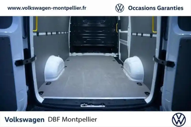 Volkswagen Crafter van 30 l3h3 2.0 tdi 140 ch business — photo 12