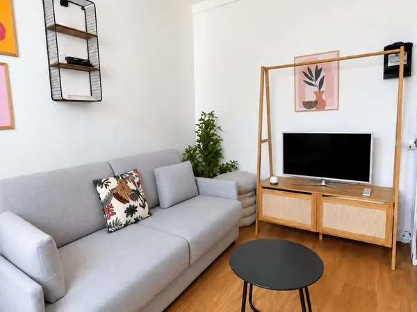 Studio 1 pièce 12 m²