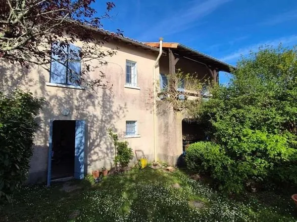 Coup de coeur en Périgord ! Belle maison sans travaux avec une vue sur le couché de soleil !