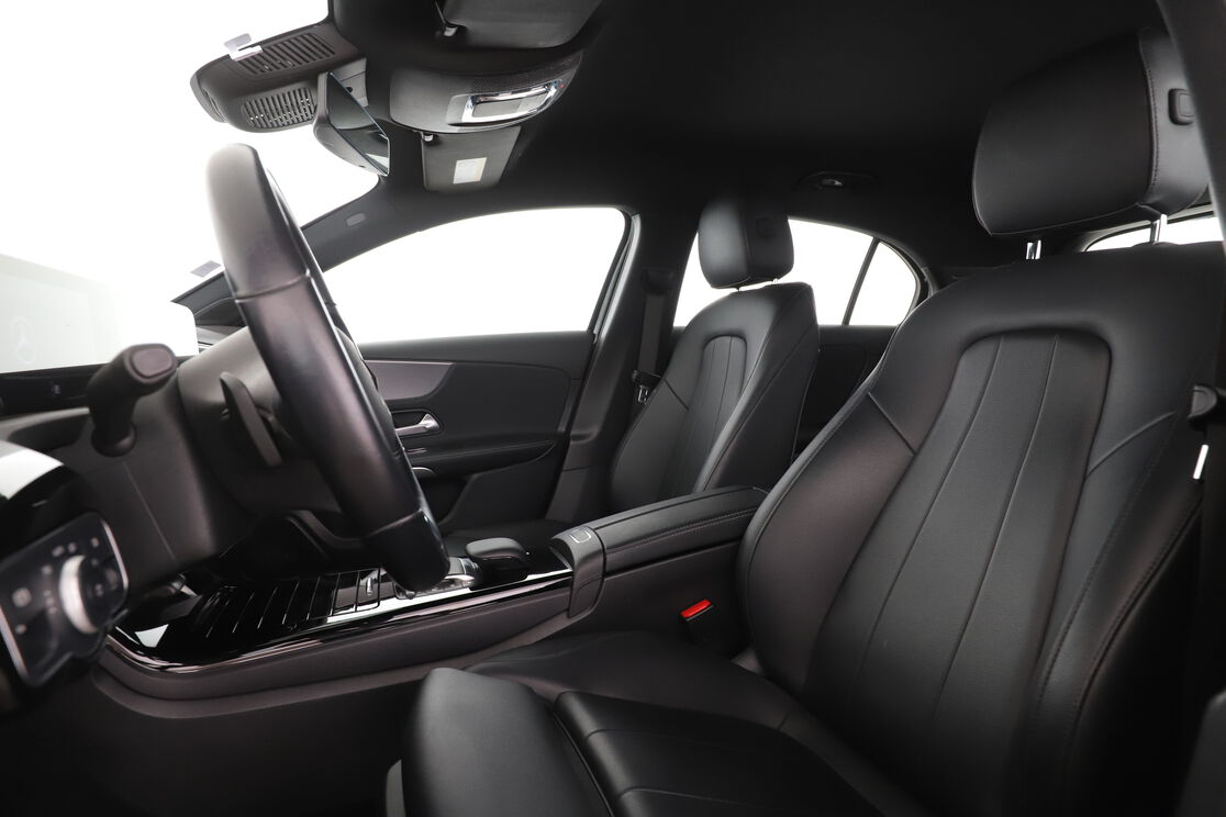 Mercedes-Benz Classe A 180 d Progressive Line 8G-DCT — photo 9