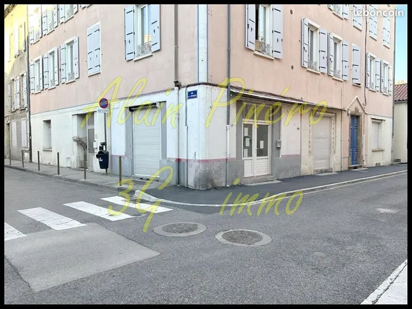 Local 51 m² Centre Millau - Angle de rue - Pro ou Appartement