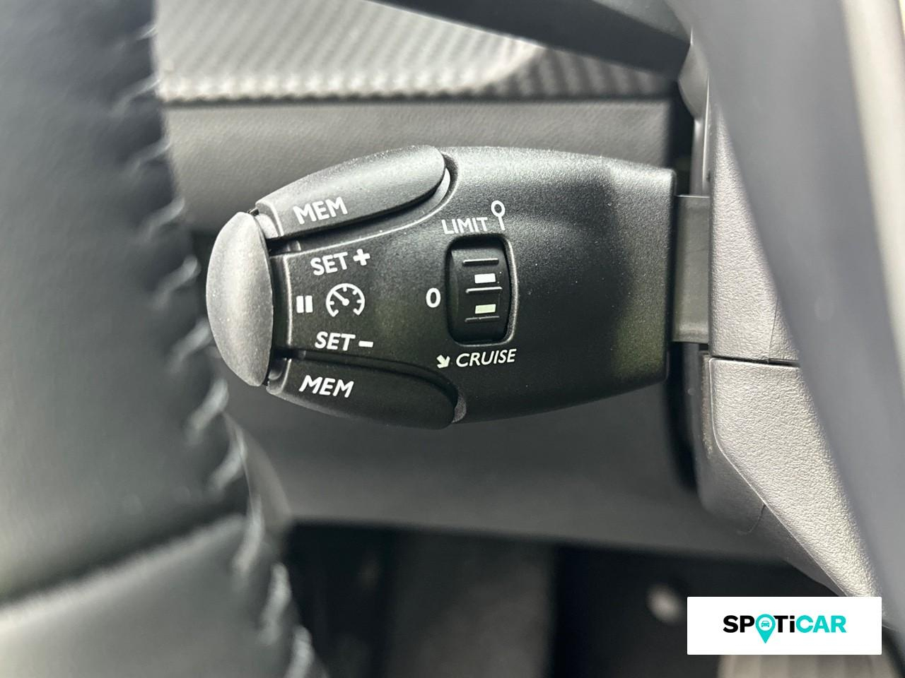 Peugeot 208 1.2 hybrid 110ch allure e-dcs6 — photo 17