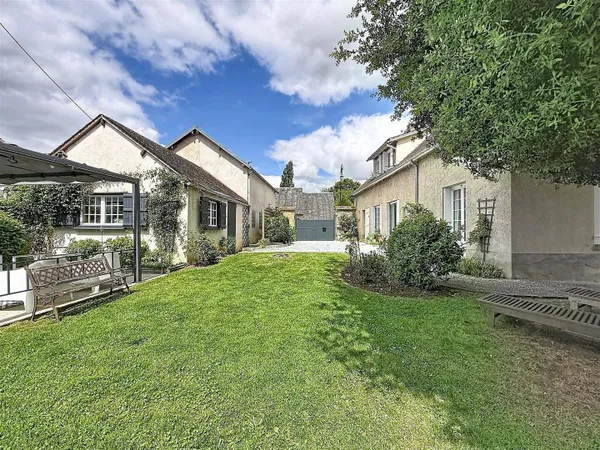 Maison 8 pièces 165 m²