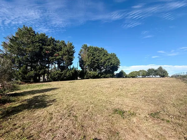 Terrain à bâtir 703 m²
