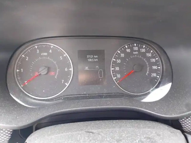 Dacia Sandero tce 90 — photo 12