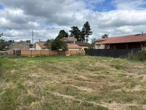 Terrain 546 m²