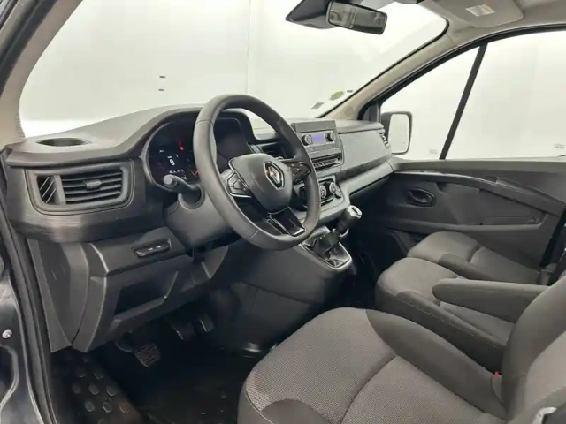 Renault Trafic l2 dci 150 energy s&amp;s — photo 19