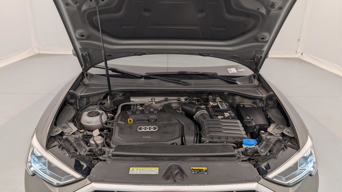Audi Q3 — photo 20