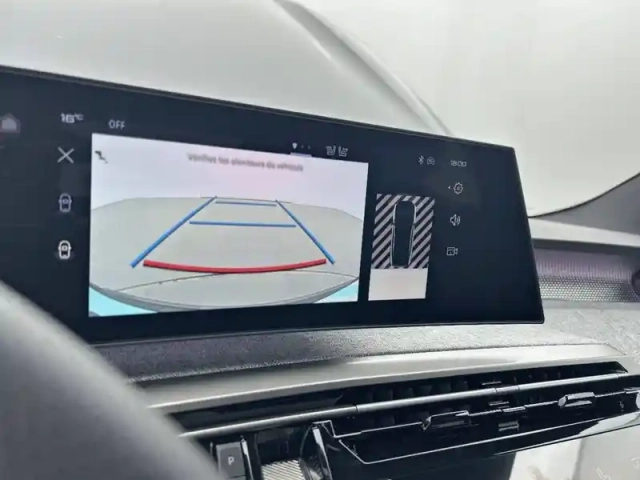 Peugeot 3008 hybrid 145 e-dcs6 — photo 52