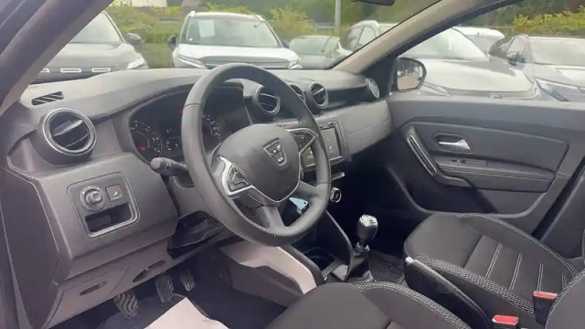 Dacia Duster blue dci 115 4x2