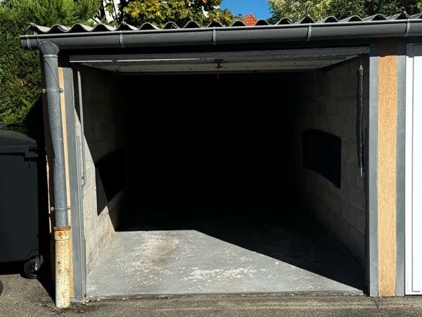 Loue garage à Colmar