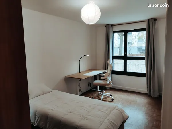 Colocation lumineuse - Chambres 15 m² | Idéal Étudiants & Jeunes Actifs (Proche Centre & Campus ESTP