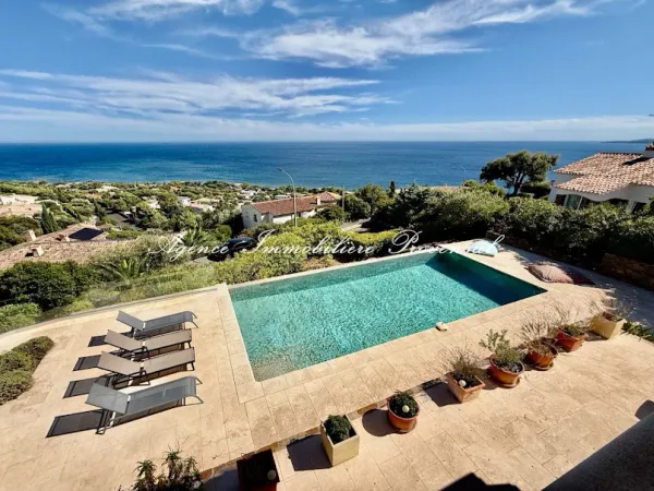 Villa 5 pièces 200 m²