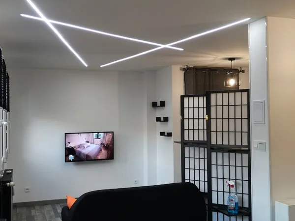 Studio 30m2 entièrement meublé, à proximité de tous commerces, résidence calme