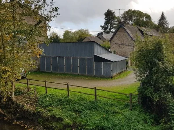 Parking 75 m²