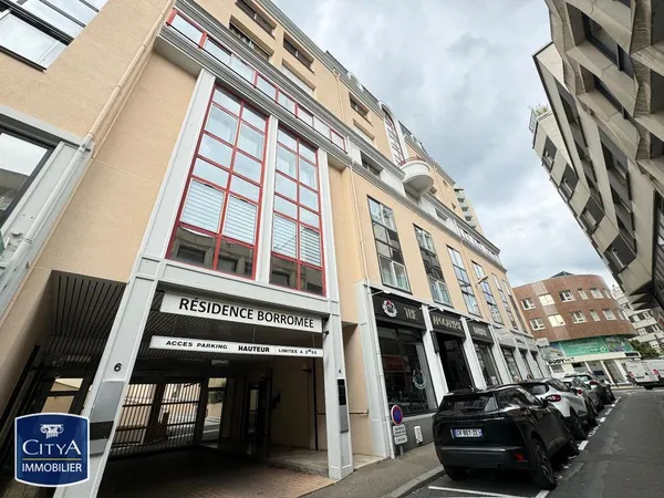 Stationnement Location Le Mans   65€