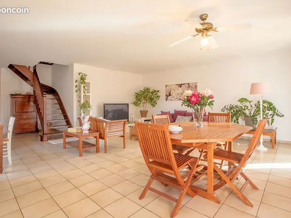 Maison 6 pièces 194 m²