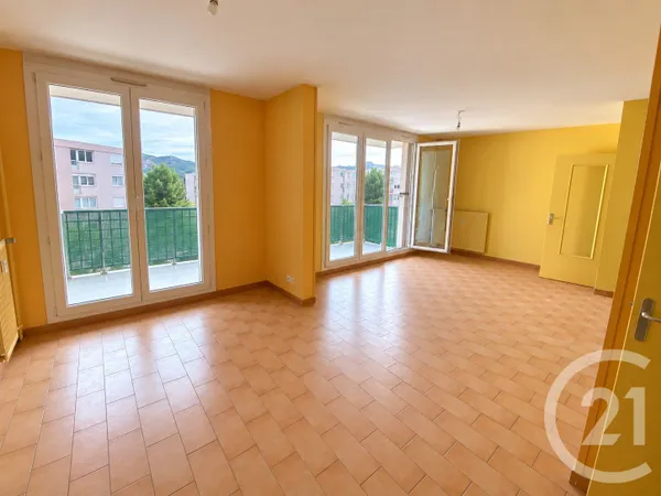 Appartement 5 pièces 82 m²