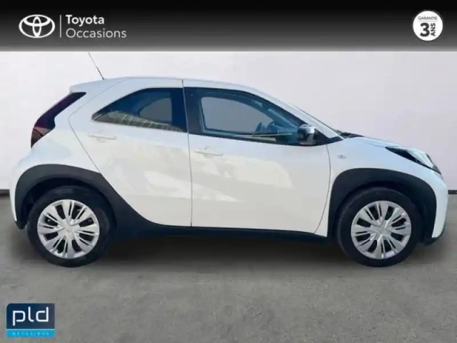 Toyota Aygo x 1.0 vvt-i 72ch dynamic — photo 4
