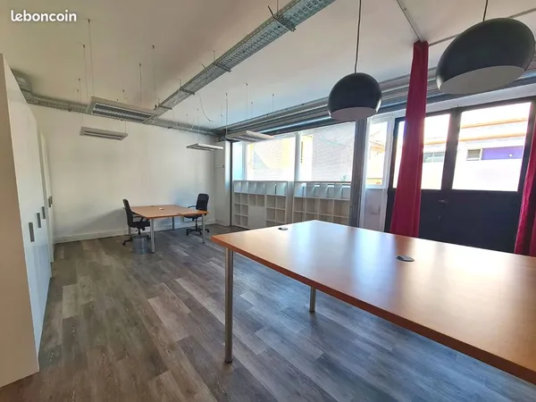 Bureaux 62 m² IVRY SUR SEINE