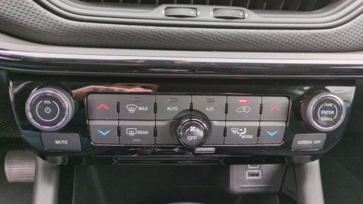 Jeep Compass 240 Plug in Hybrid 180 EAWD - Trailhawk – 2024 – 15569 km – Hybride essence – Boîte Automatique — photo 15