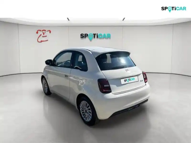 Fiat 500 e 118ch my23 — photo 3