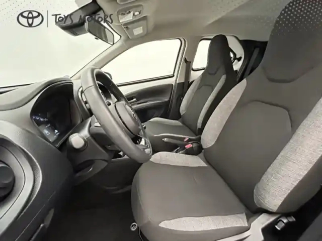 Toyota Aygo 1.0 vvt-i 72 dynamic — photo 21