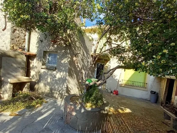 Maison T3 avec jardin à rénover