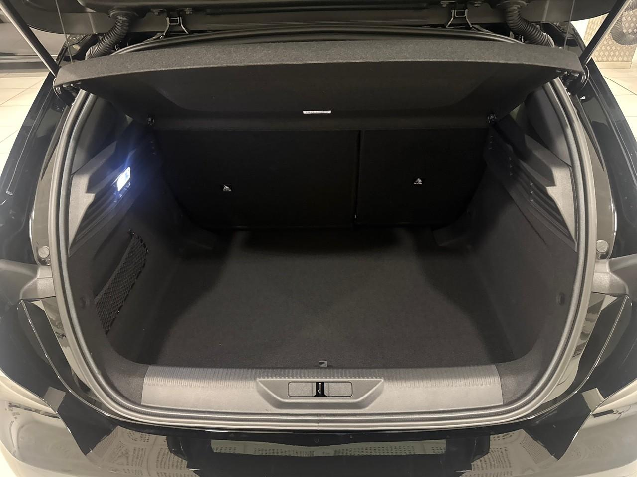 Peugeot 308 1.2 hybrid 145ch style e-dcs6 — photo 6