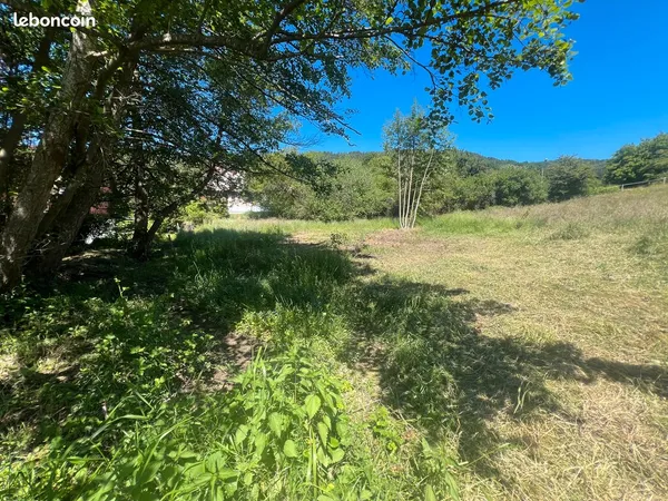 Terrain 1700m2 dont 640m2 constructibles
