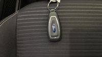 Ford Kuga 2.0 EcoBlue 150ch mHEV Titanium — photo 16