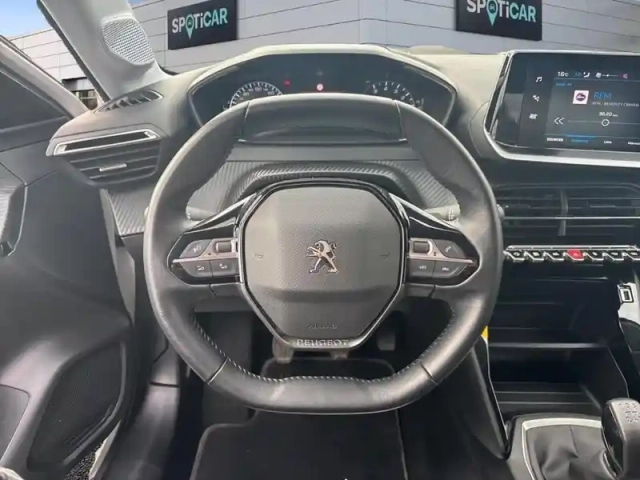 Peugeot 208 puretech 75 s&amp;s bvm5 style — photo 12