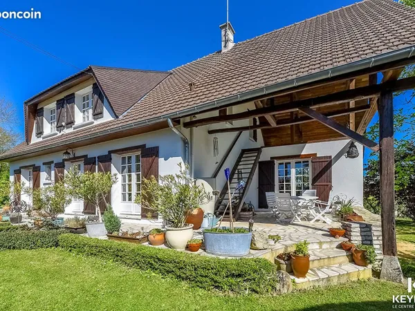 Maison 7 pièces 163 m²
