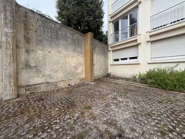PARKING AUTO