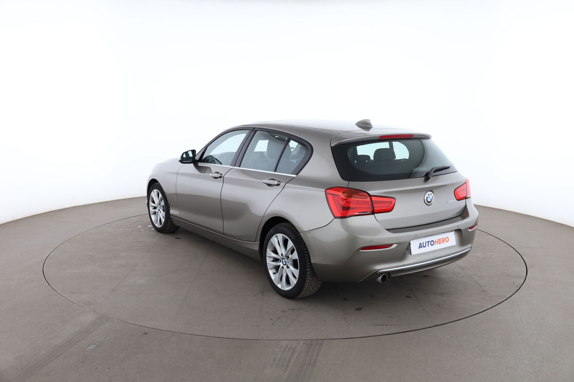 BMW Série 1 118d UrbanChic — photo 3