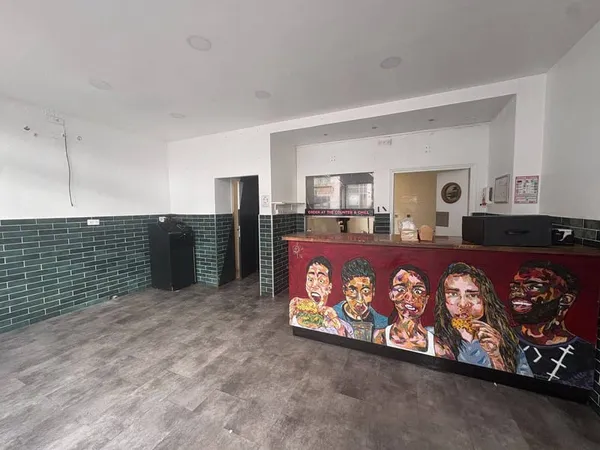 Boutique 2 pièces 58 m²